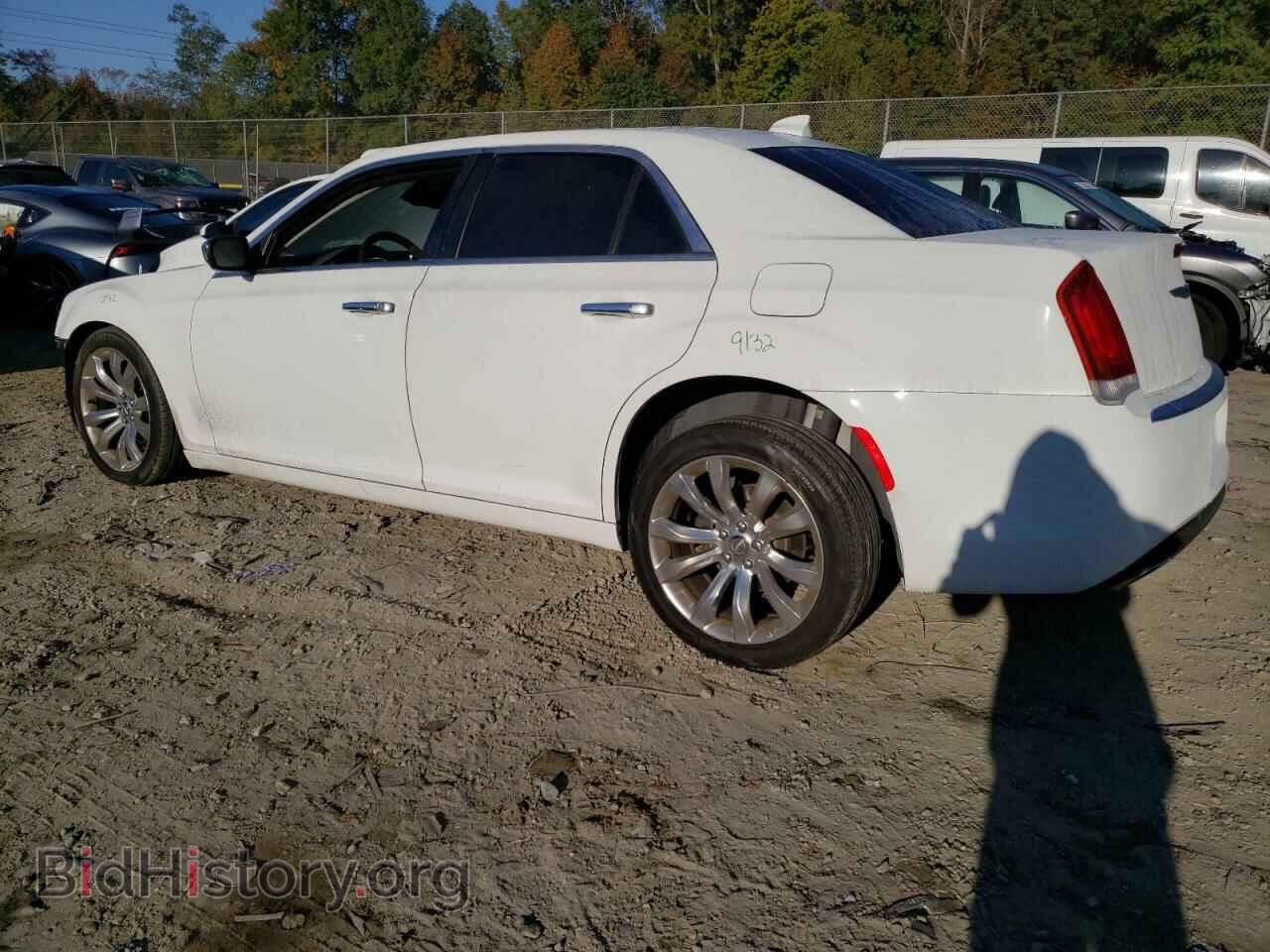 2020 CHRYSLER 300 - VIN: 2C3CCAEGXLH102992 - Фото 2