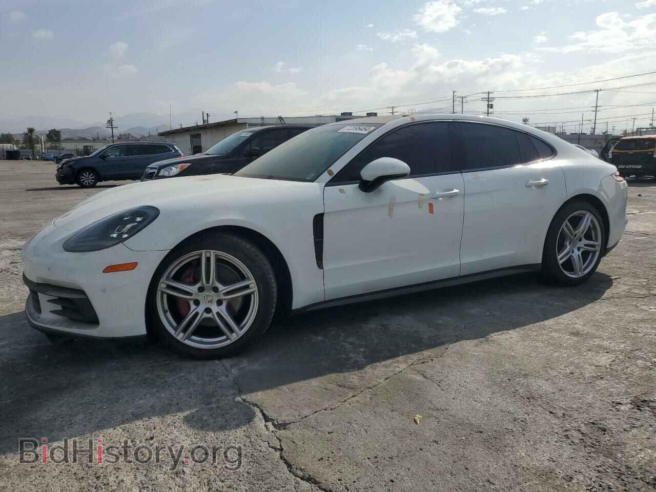 Фотография WP0AA2A79HL100942 - PORSCHE PANAMERA 2017