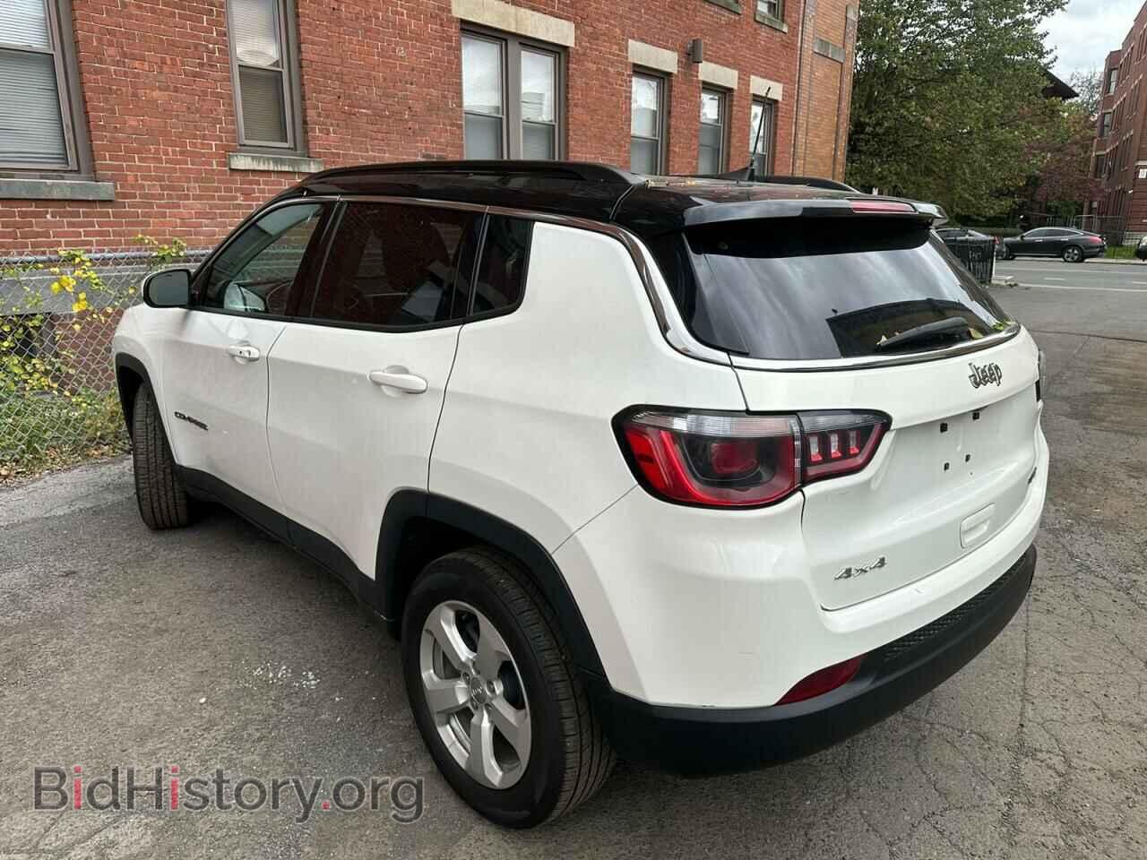 2018 JEEP COMPASS - VIN: 3C4NJDBB1JT232233 - Photo 2