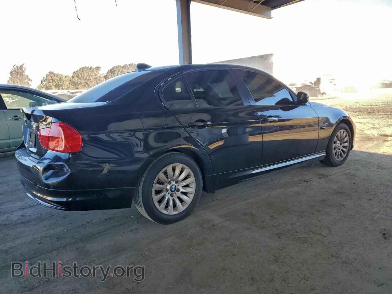 2009 BMW 3 SERIES - VIN: WBAPH57599NL77624 - Фото 3