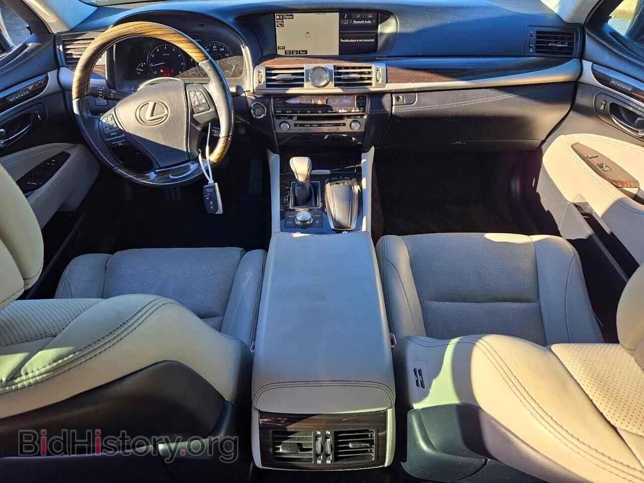 2015 LEXUS LS460 - VIN: JTHGL5EF3F5055780 - Photo 8