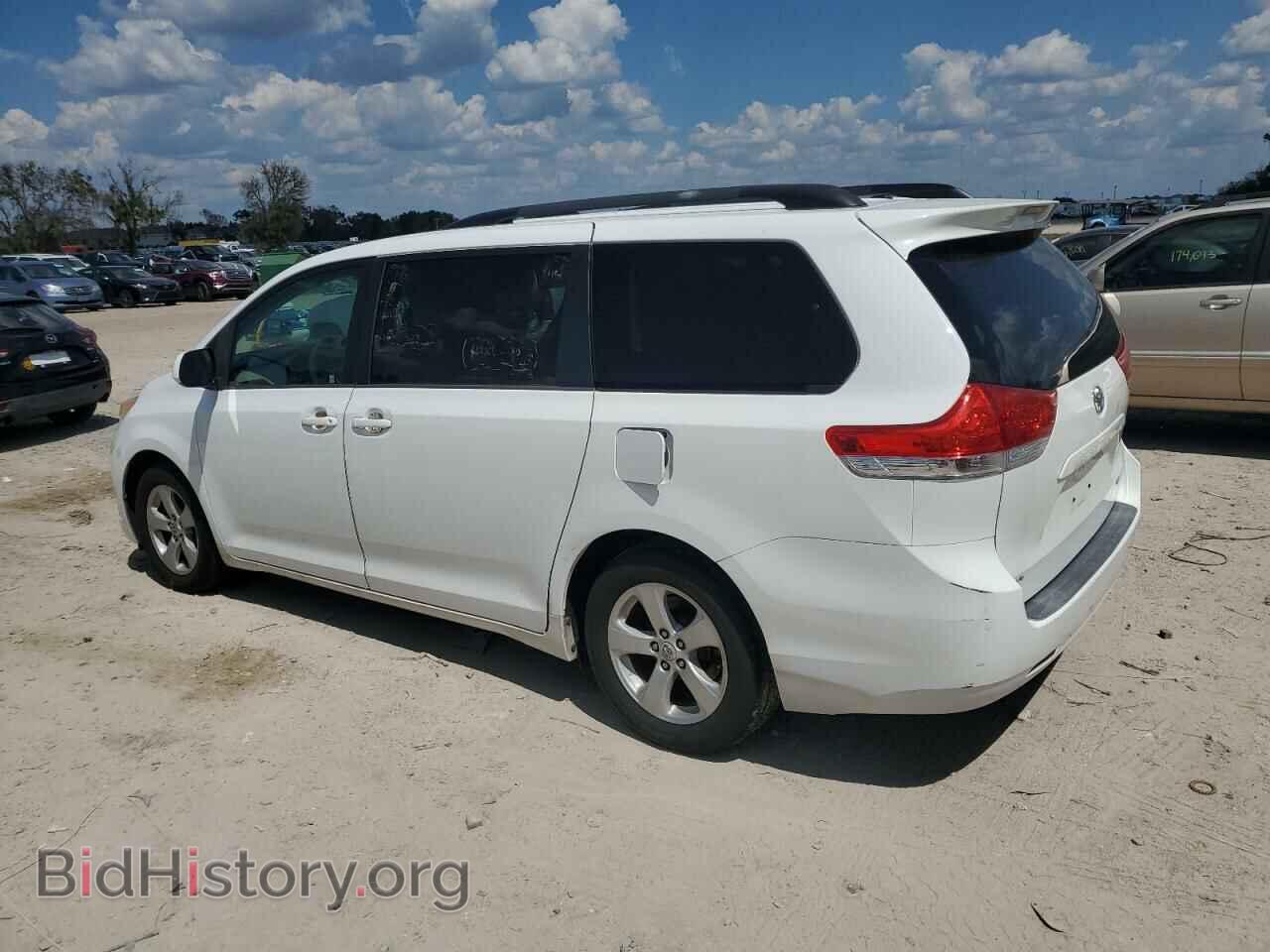 2012 TOYOTA All Models - VIN: 5TDKK3DC5CS277432 - Фото 2