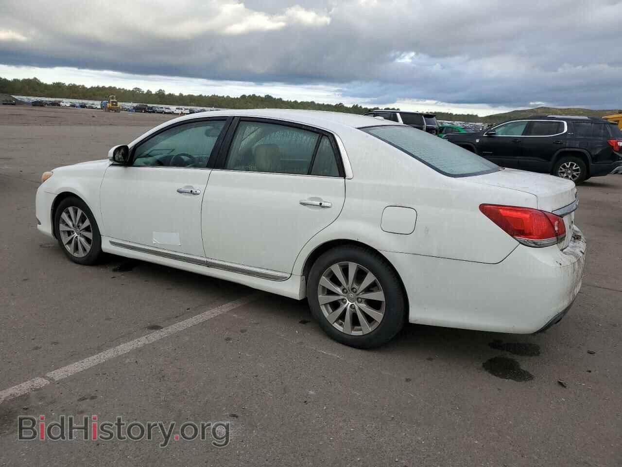 2011 TOYOTA AVALON - VIN: 4T1BK3DB0BU437780 - Фото 2