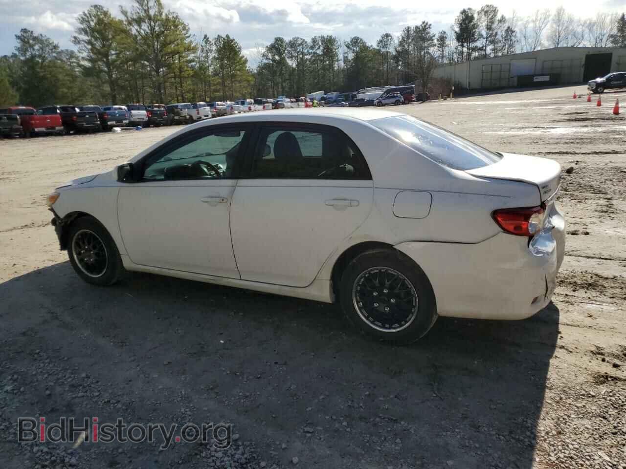 2011 TOYOTA COROLLA - VIN: 2T1BU4EE6BC700364 - Фото 2