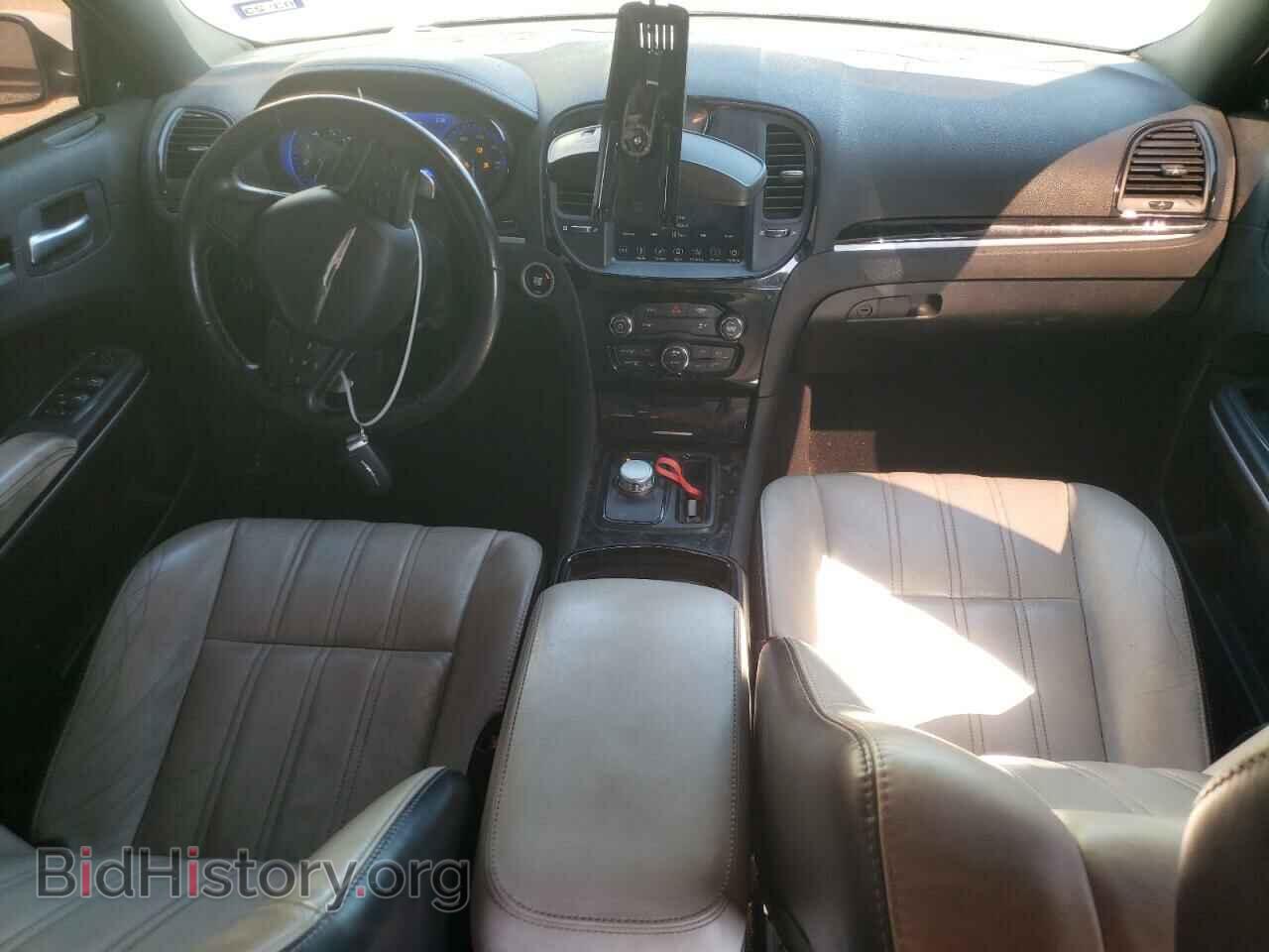 2019 CHRYSLER 300 - VIN: 2C3CCABG0KH686516 - Фото 8