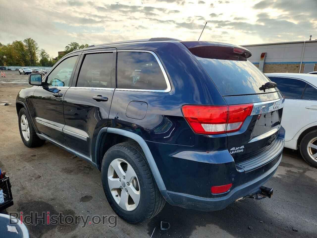2011 Jeep CHEROKEE (VIN 1J4RR4GG0BC647887) — фото 2 из 12