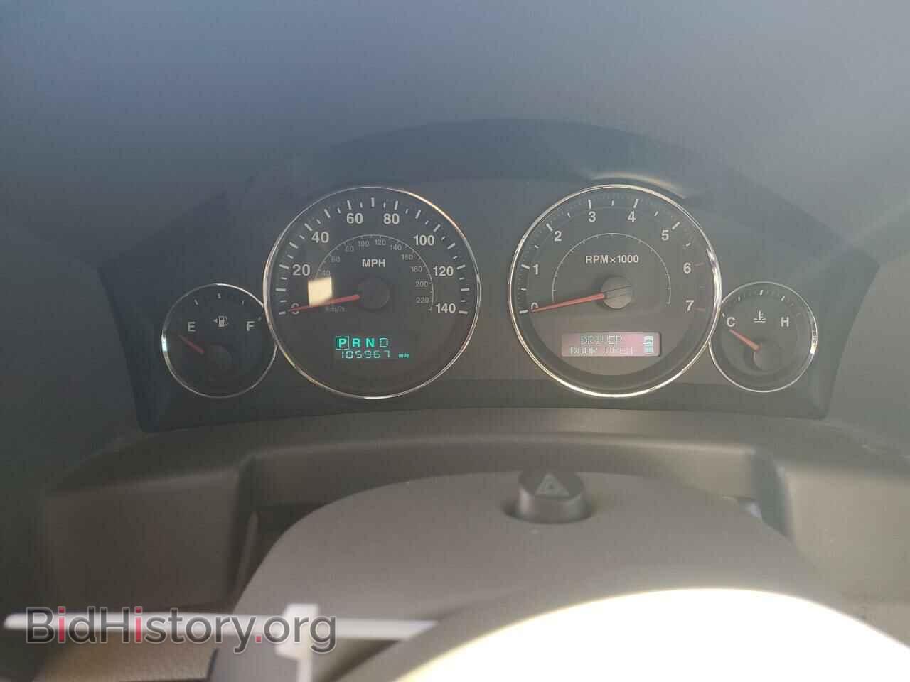 2006 JEEP COMMANDER - VIN: 1J8HG58246C105643 - Photo 9