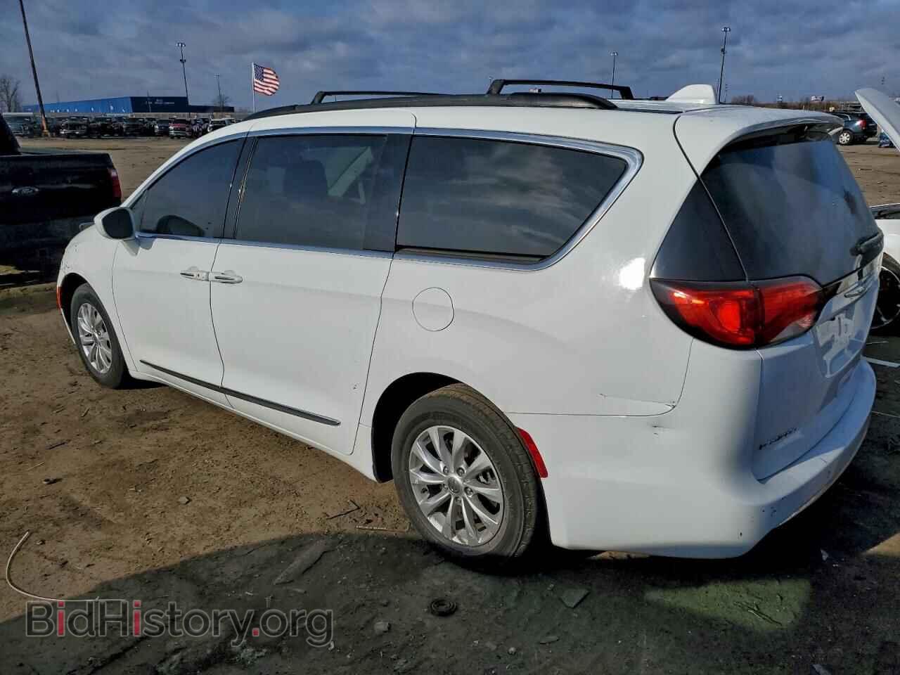 2017 CHRYSLER PACIFICA - VIN: 2C4RC1BG5HR702976 - Фото 2