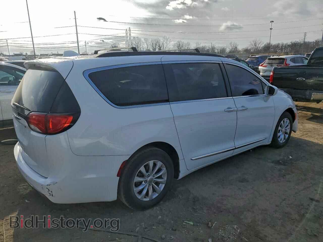 2017 CHRYSLER PACIFICA - VIN: 2C4RC1BG5HR702976 - Фото 3