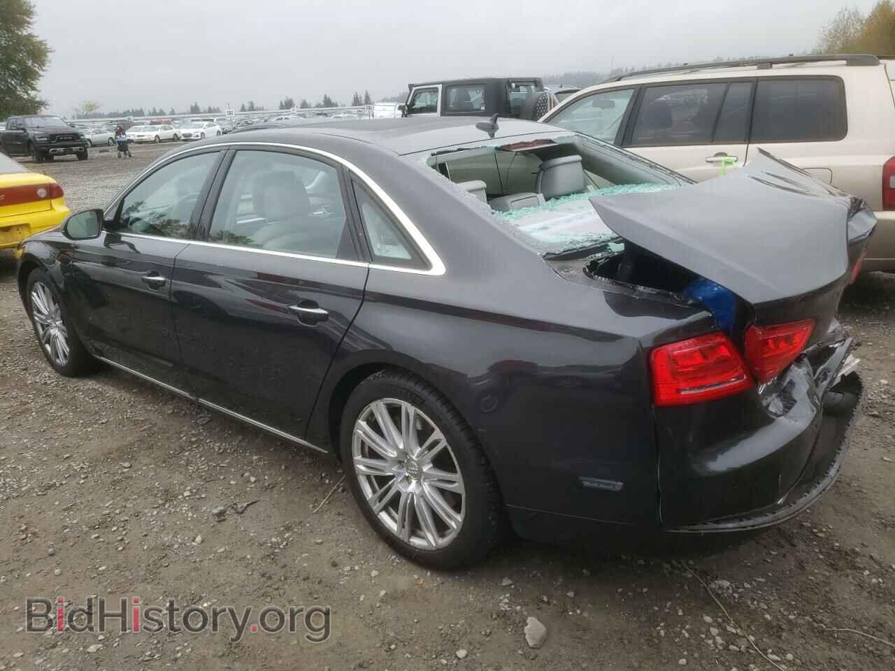 2011 AUDI A8 - VIN: WAURVAFD0BN027212 - Фото 2