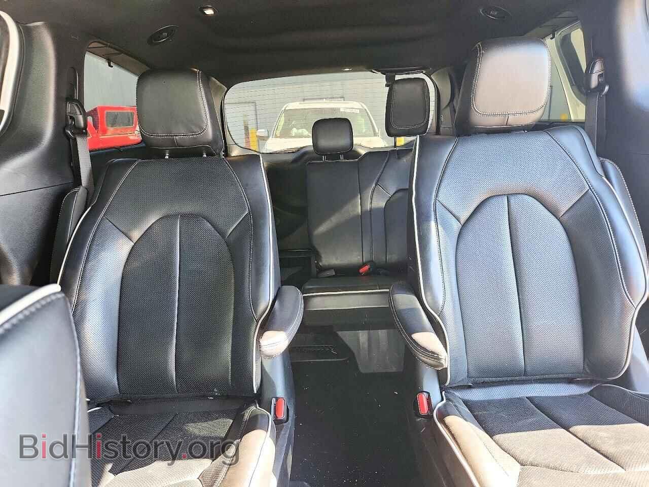 2022 Chrysler PACIFICA (VIN 2C4RC1S77NR187412) — фото 10 из 13