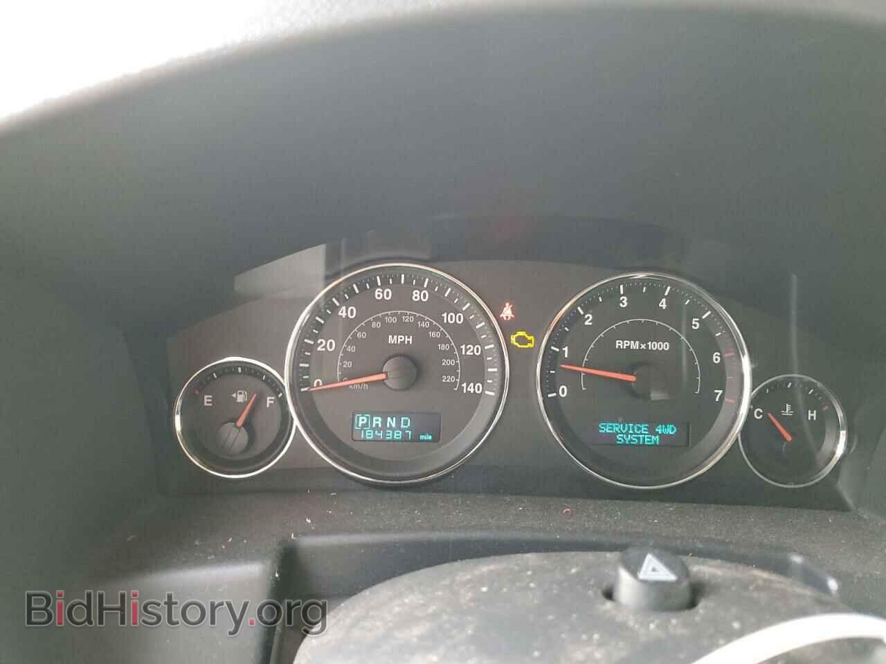2007 JEEP COMMANDER - VIN: 1J8HG682X7C608178 - Фото 9
