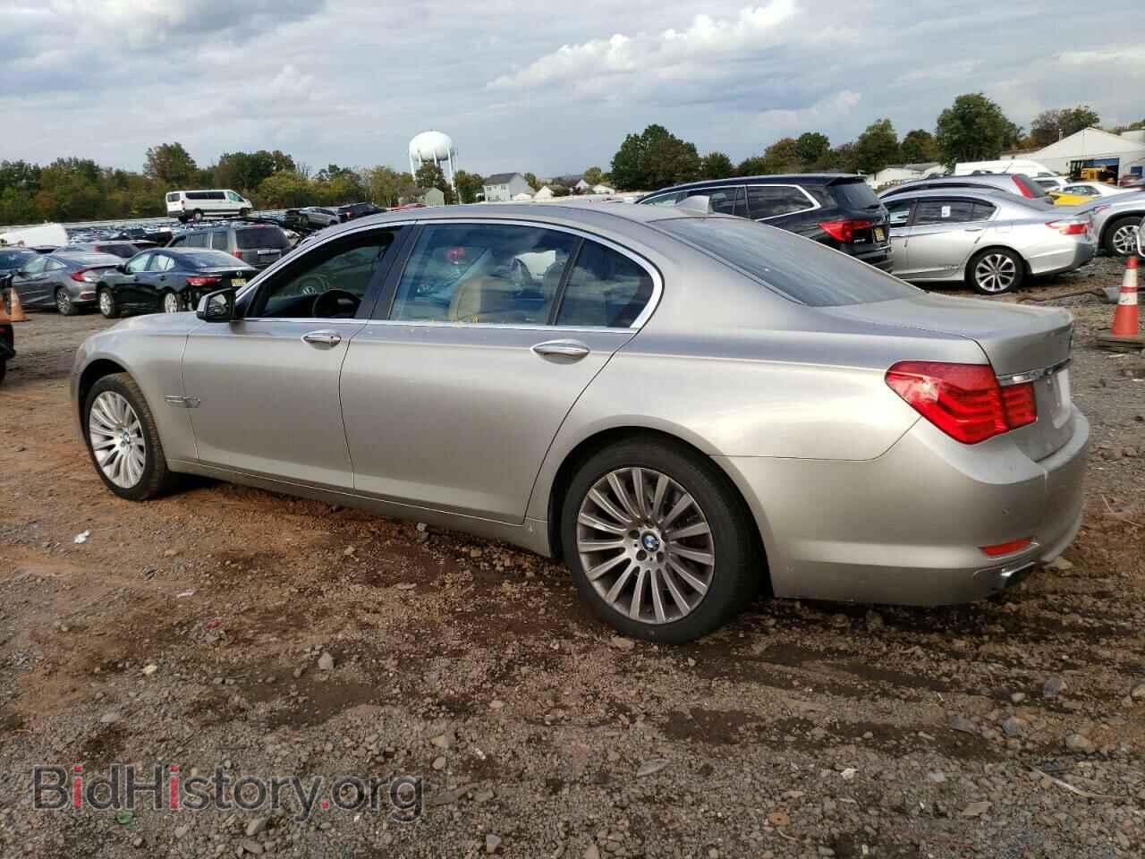 2012 BMW 7 SERIES - VIN: WBAKB8C53CC965265 - Фото 2