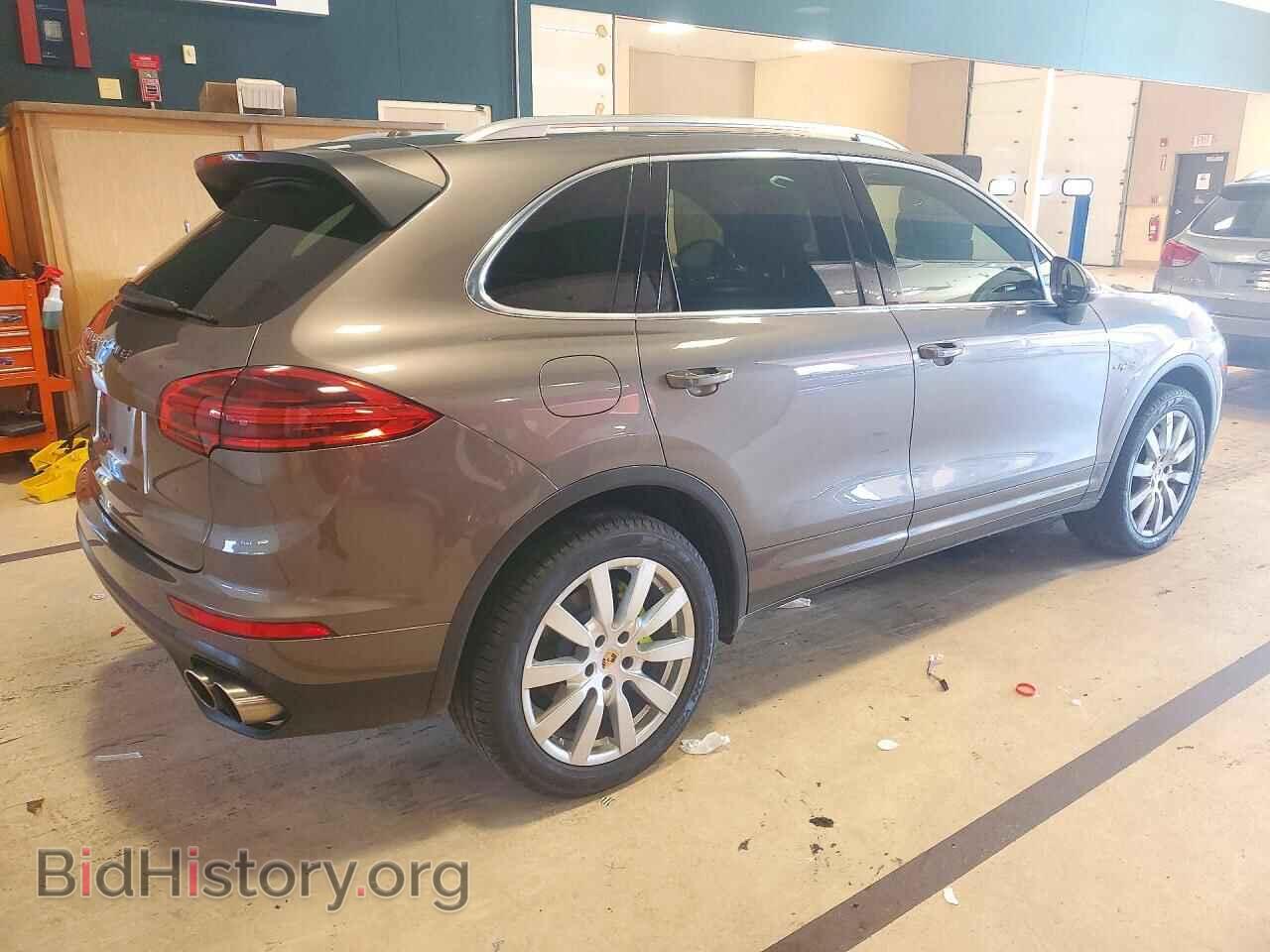 2015 Porsche CAYENNE (VIN WP1AE2A29FLA50502) — фото 3 из 13