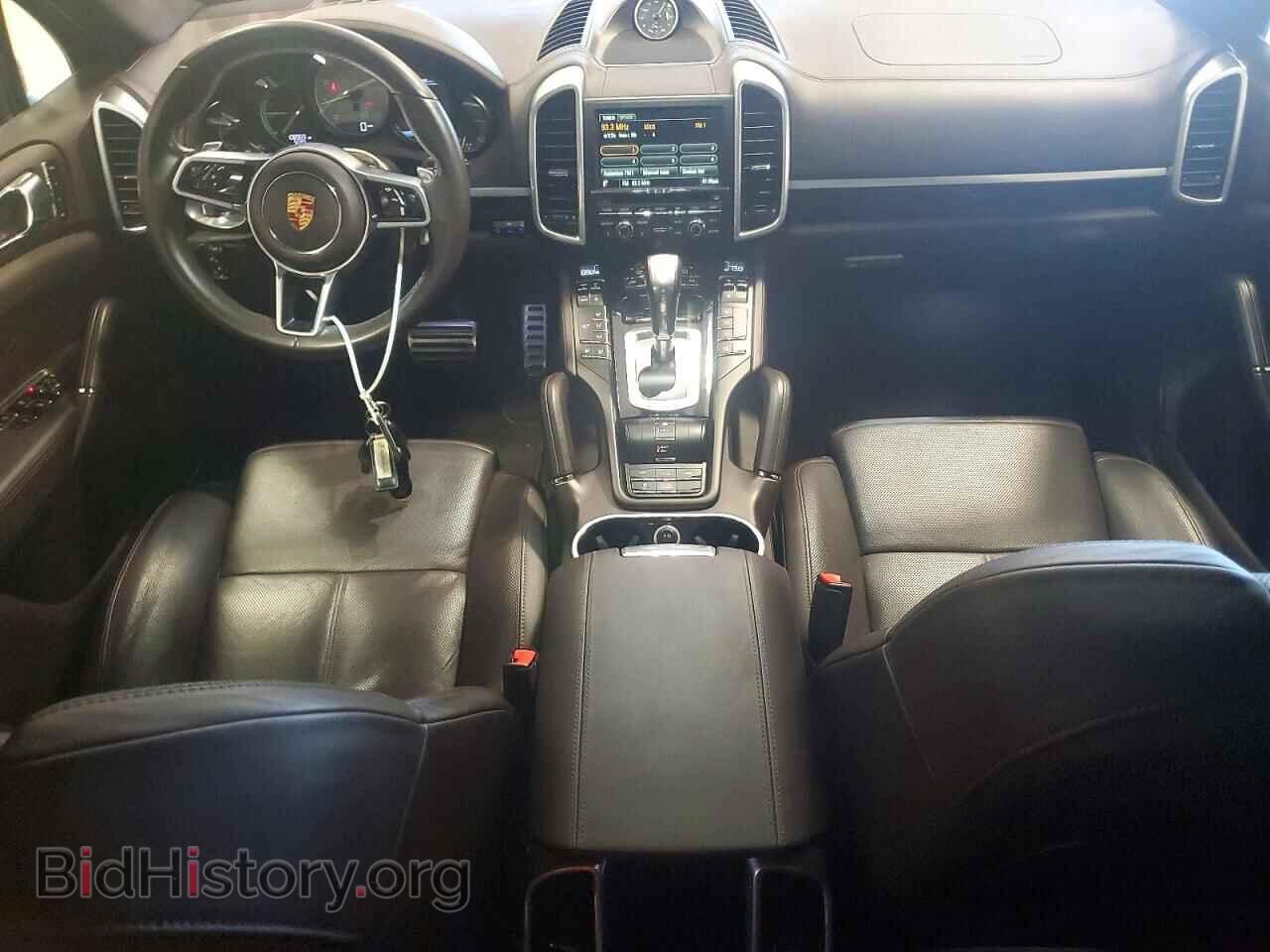 2015 Porsche CAYENNE (VIN WP1AE2A29FLA50502) — фото 8 из 13