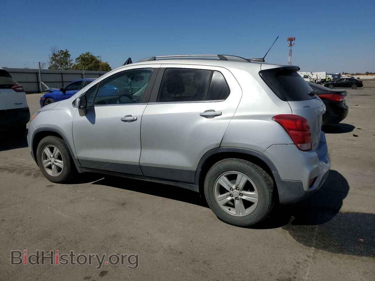 2017 CHEVROLET TRAX - VIN: 3GNCJLSB5HL268560 - Фото 2
