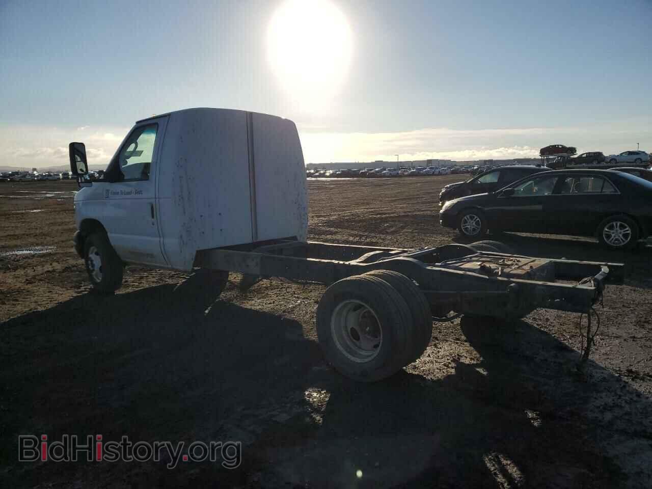 2006 FORD ECONOLINE - VIN: 1FDXE45S06DB22047 - Фото 2