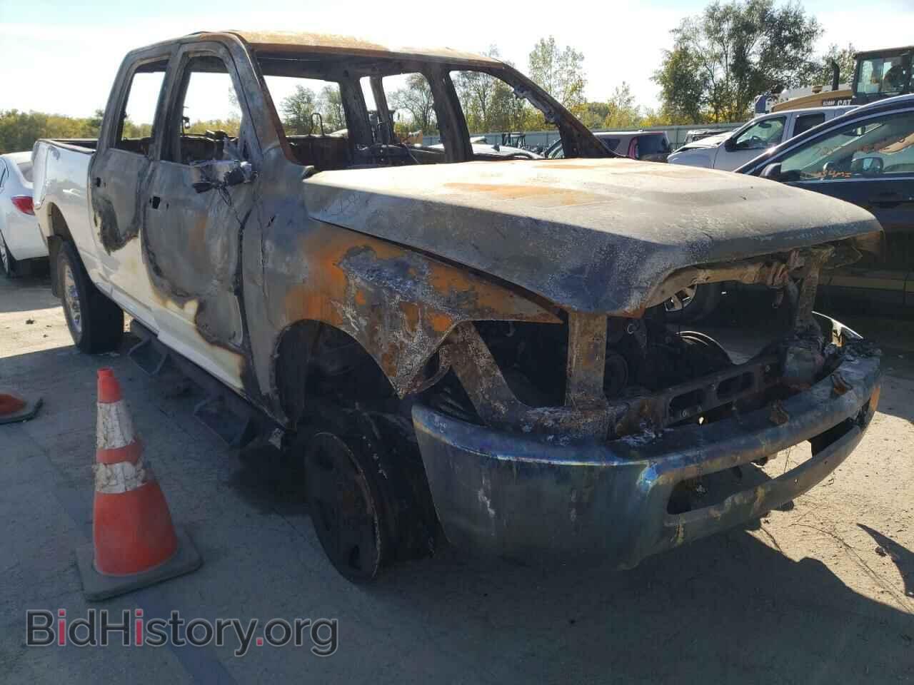 2017 RAM All Models - VIN: 3C6TR5DT1HG652435 - Photo 4