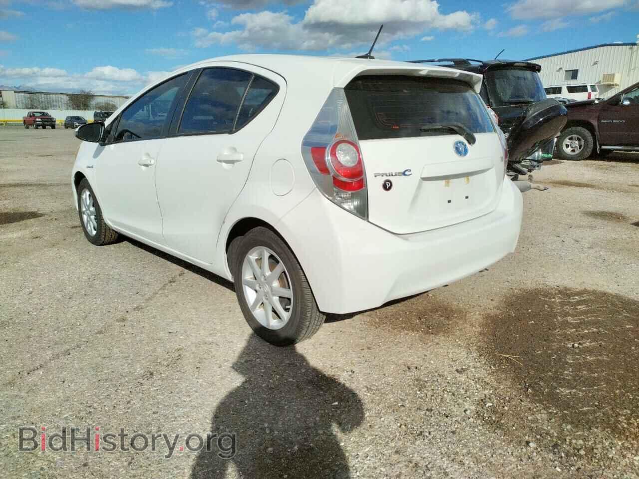 2012 TOYOTA PRIUS - VIN: JTDKDTB33C1518057 - Фото 2