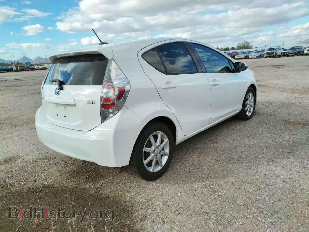 2012 TOYOTA PRIUS - VIN: JTDKDTB33C1518057 - Фото 3