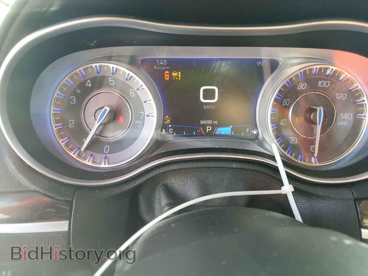 2018 CHRYSLER 300 - VIN: 2C3CCAEG5JH295775 - Фото 9