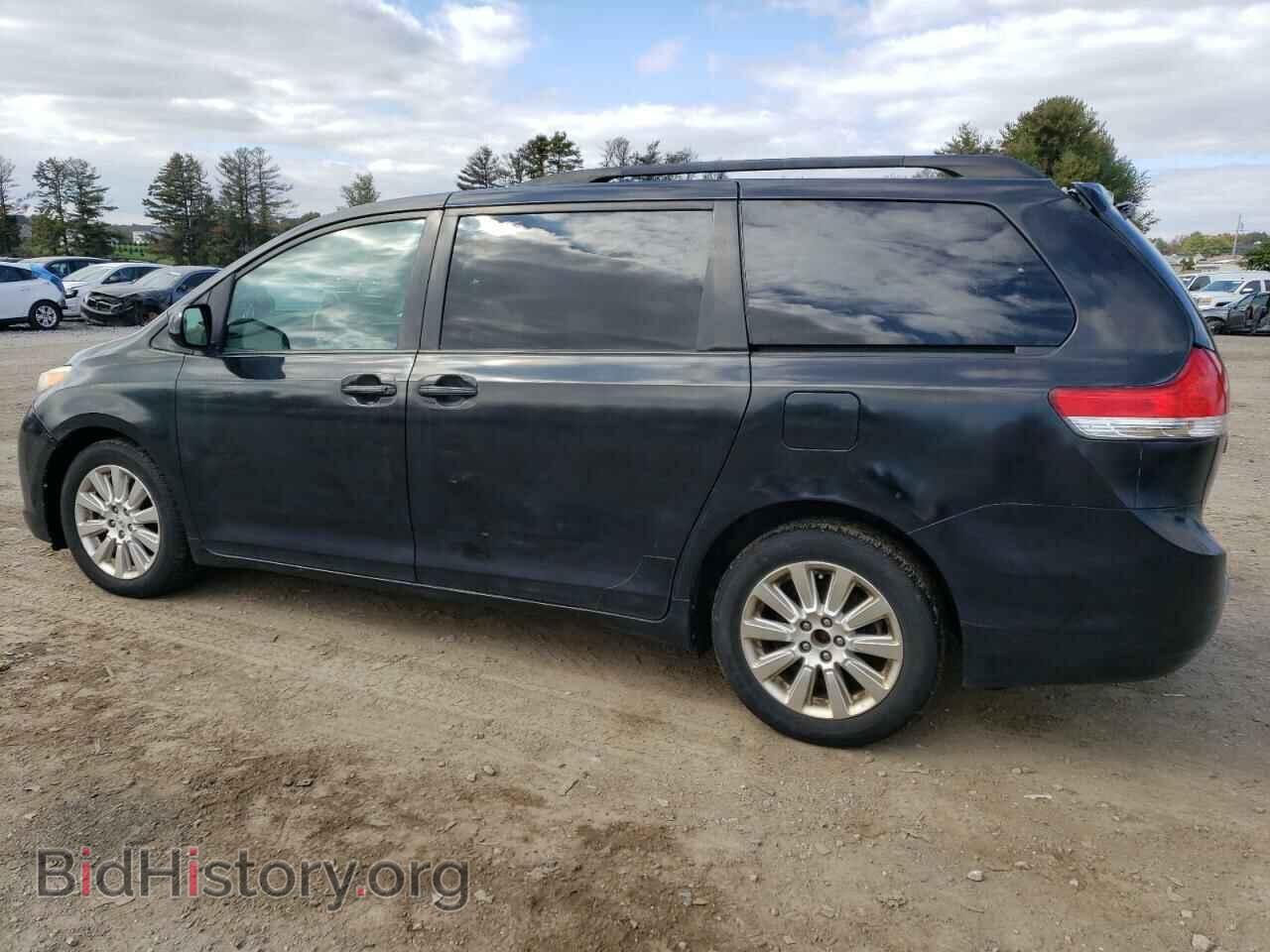 2011 TOYOTA All Models - VIN: 5TDDK3DC0BS005491 - Фото 2