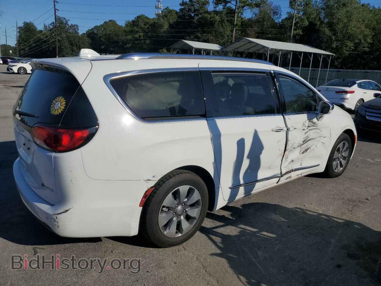 2018 CHRYSLER PACIFICA - VIN: 2C4RC1N72JR295104 - Фото 3