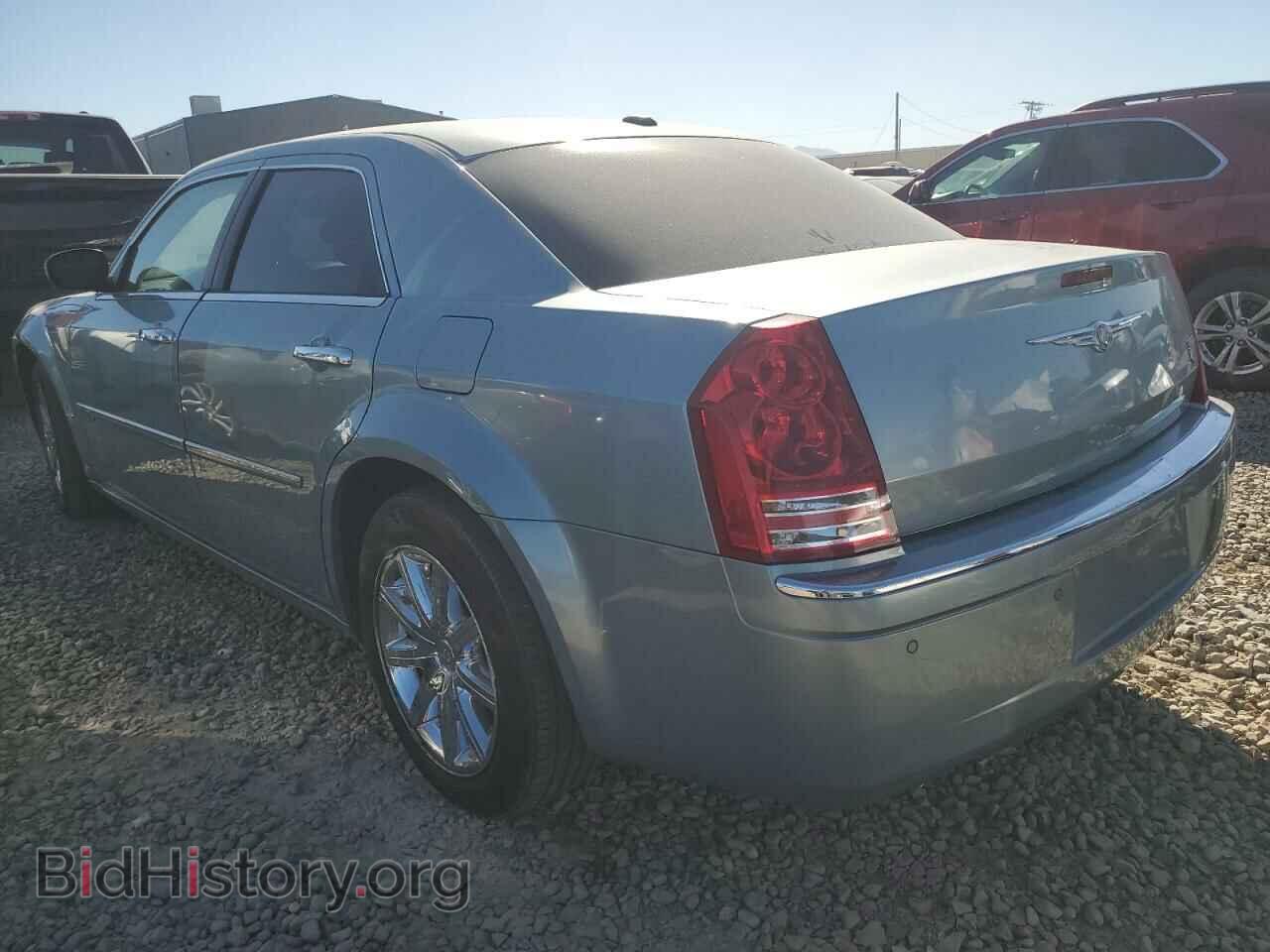 2009 CHRYSLER 300 - VIN: 2C3LA63T09H503317 - Фото 2