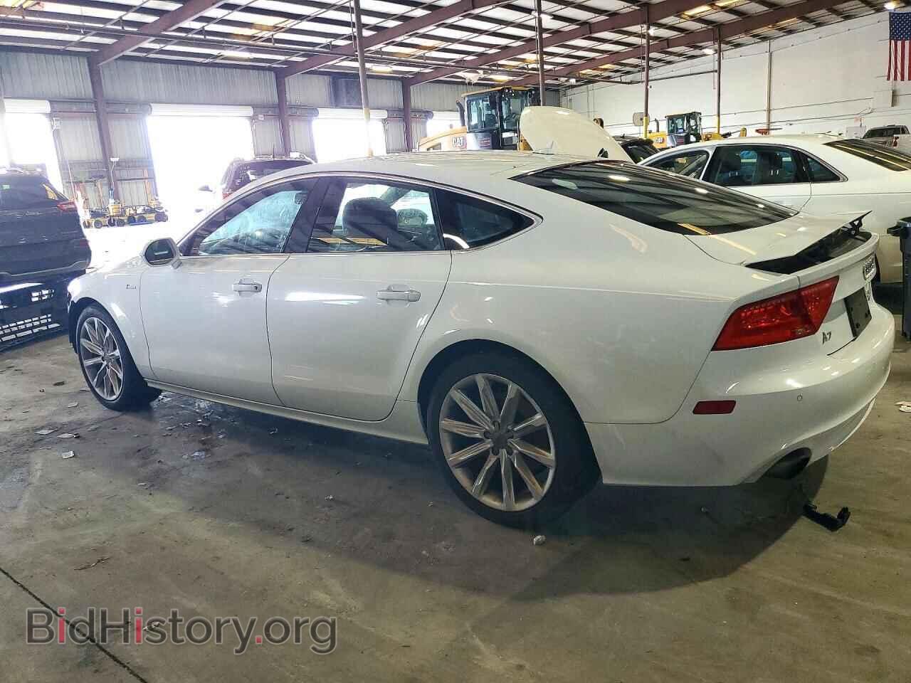 2013 AUDI A7 - VIN: WAUYGAFC0DN094599 - Фото 2