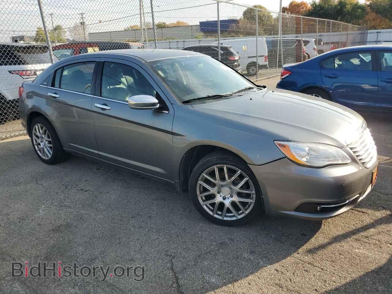 2011 CHRYSLER 200 - VIN: 1C3BC2FB0BN582373 - Фото 4