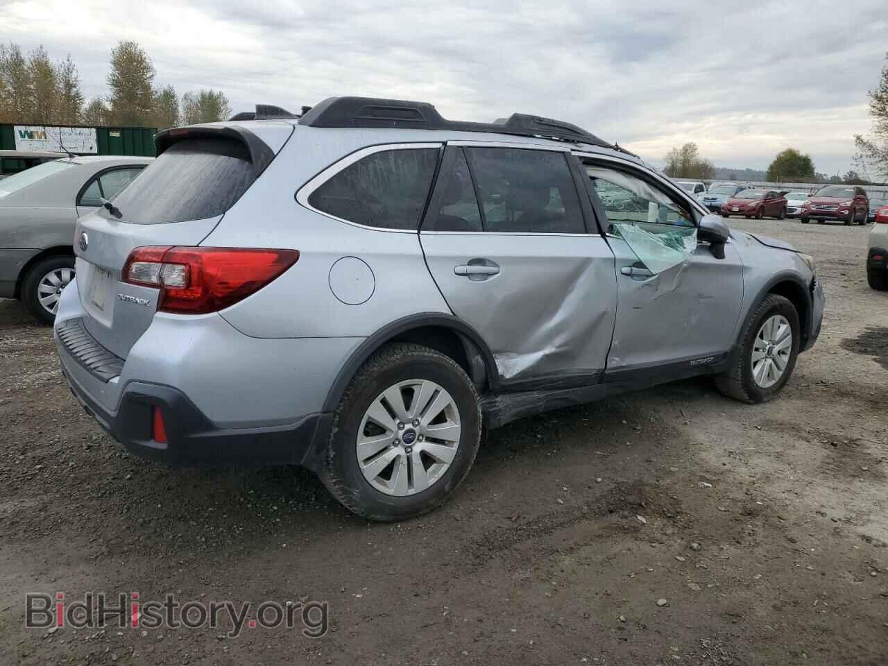 2018 SUBARU OUTBACK - VIN: 4S4BSAHC3J3200521 - Фото 3