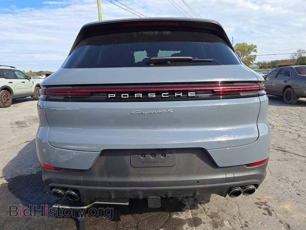 2026 Porsche CAYENNE (VIN WP1AL2AY3TDA16894) — фото 6 из 13