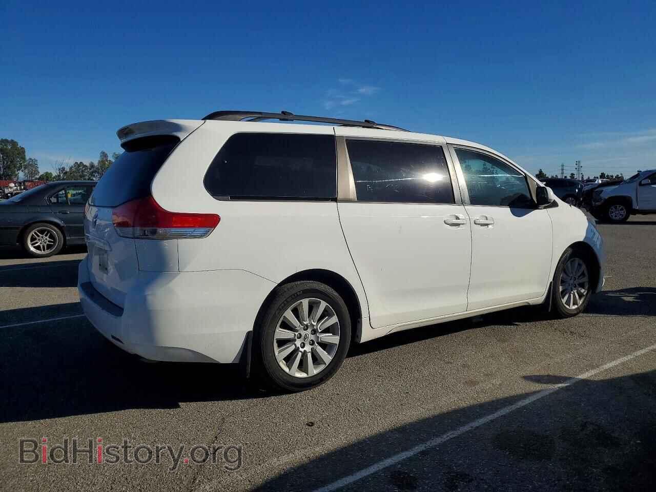 2011 TOYOTA All Models - VIN: 5TDJK3DC3BS014771 - Фото 3