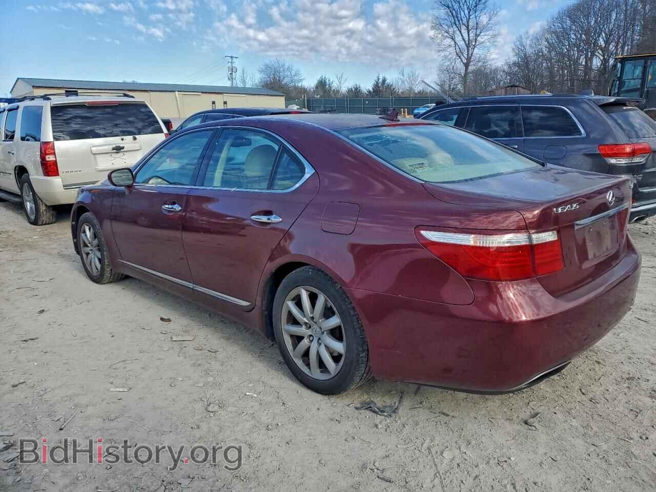 2007 LEXUS LS460 - VIN: JTHBL46F275049537 - Photo 2