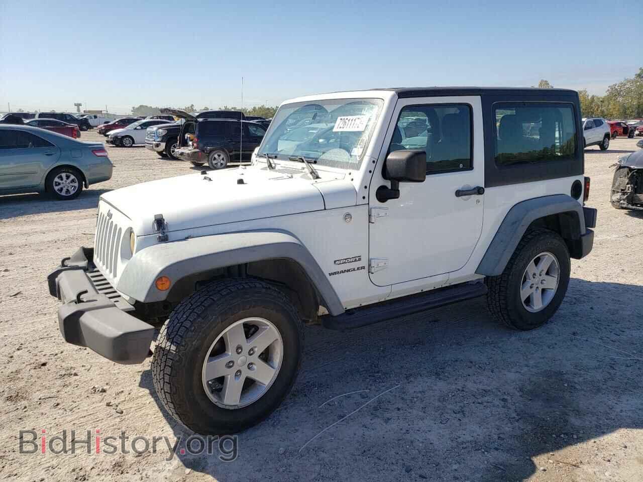 Photo 1J4AA2D19BL573989 - JEEP WRANGLER 2011