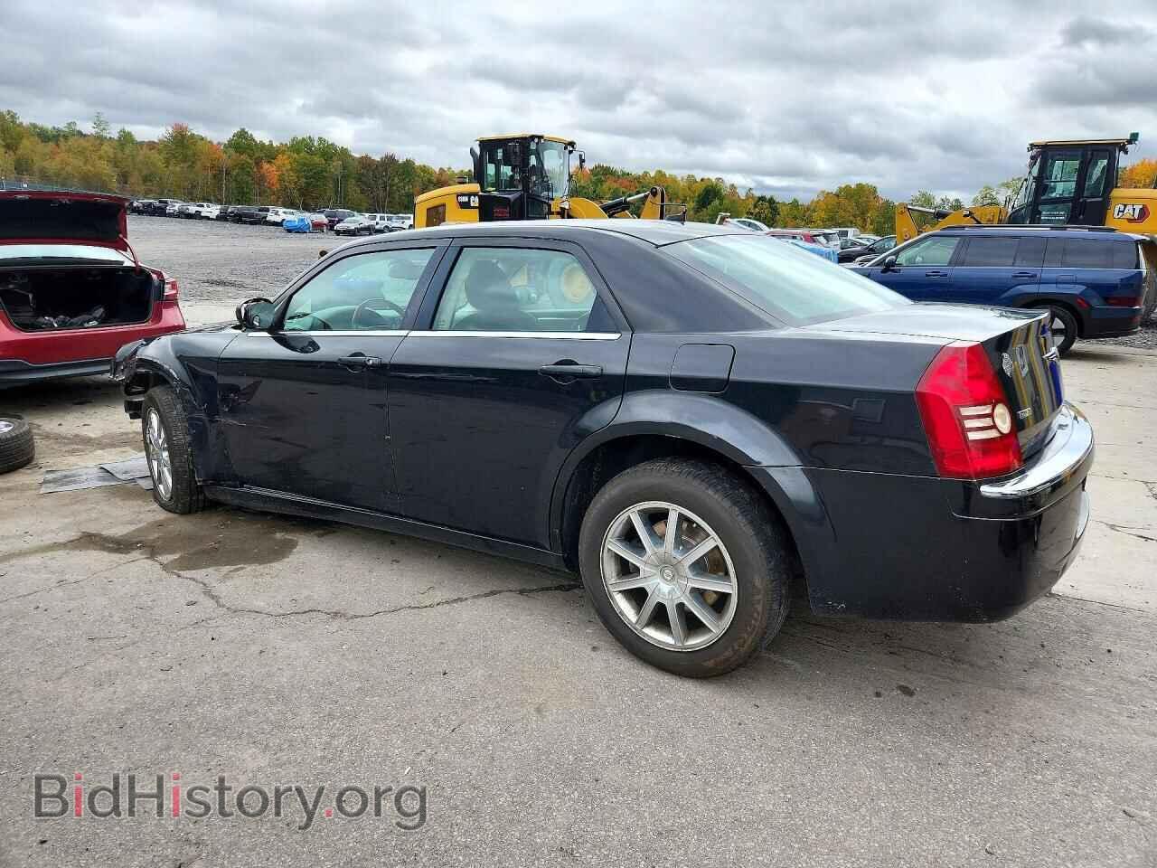 2008 CHRYSLER 300 - VIN: 2C3LK33G08H202012 - Фото 2