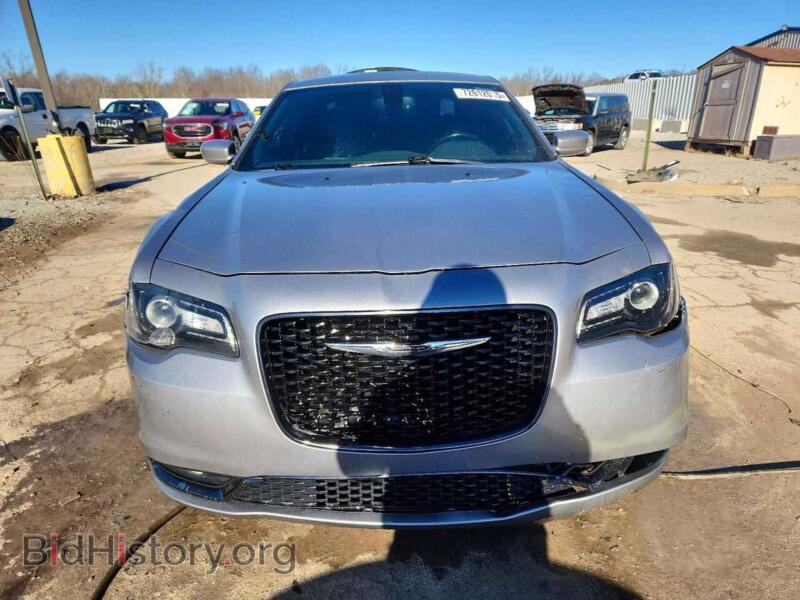 2016 Chrysler 300 (VIN 2C3CCABG8GH294911) — фото 5 из 14