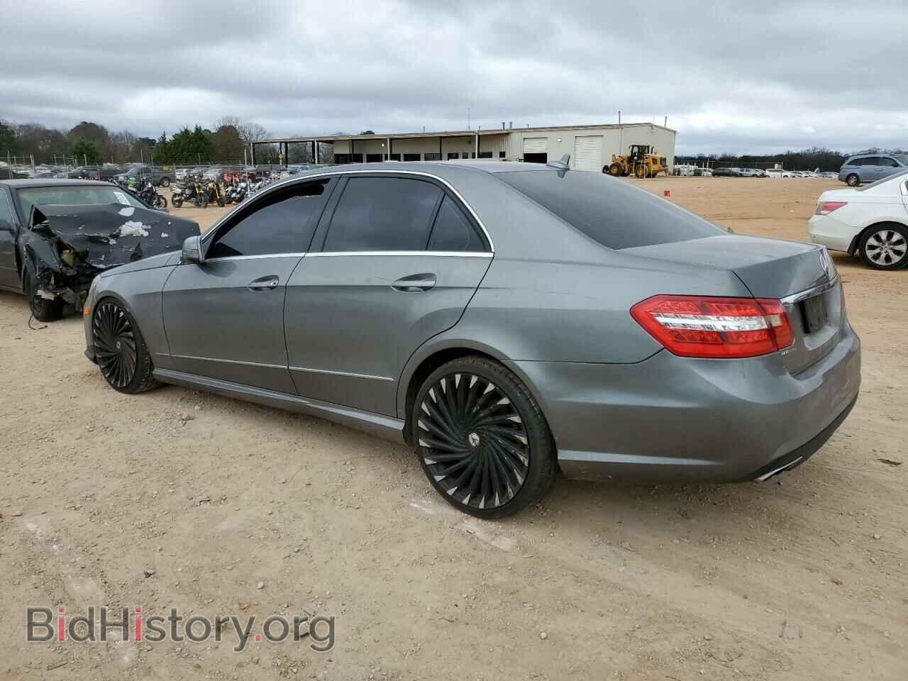 2011 MERCEDES-BENZ E-CLASS - VIN: WDDHF5GB2BA459488 - Фото 2