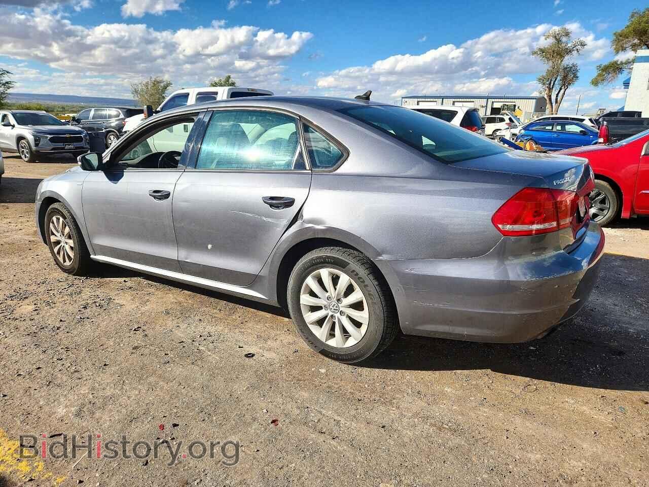 2015 VOLKSWAGEN PASSAT - VIN: 1VWAT7A32FC087918 - Photo 2