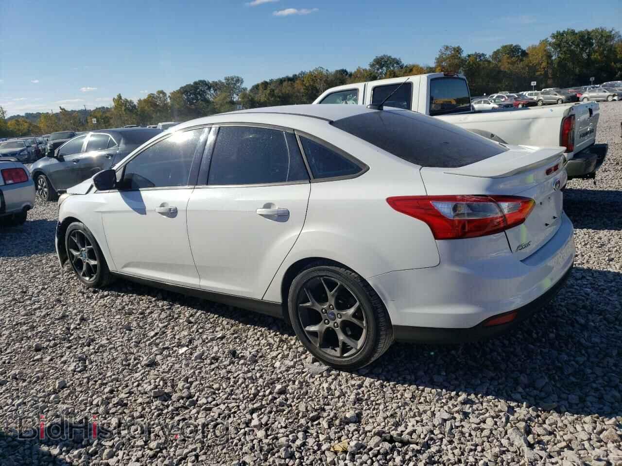 2014 FORD FOCUS - VIN: 1FADP3F21EL211999 - Photo 2