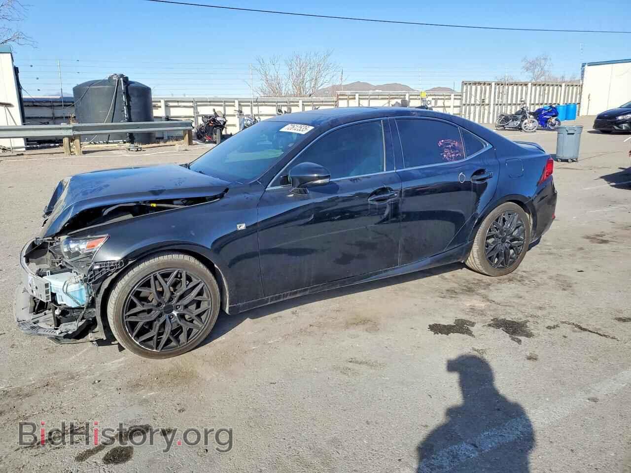Photo JTHBE1D22G5023898 - LEXUS IS 2016