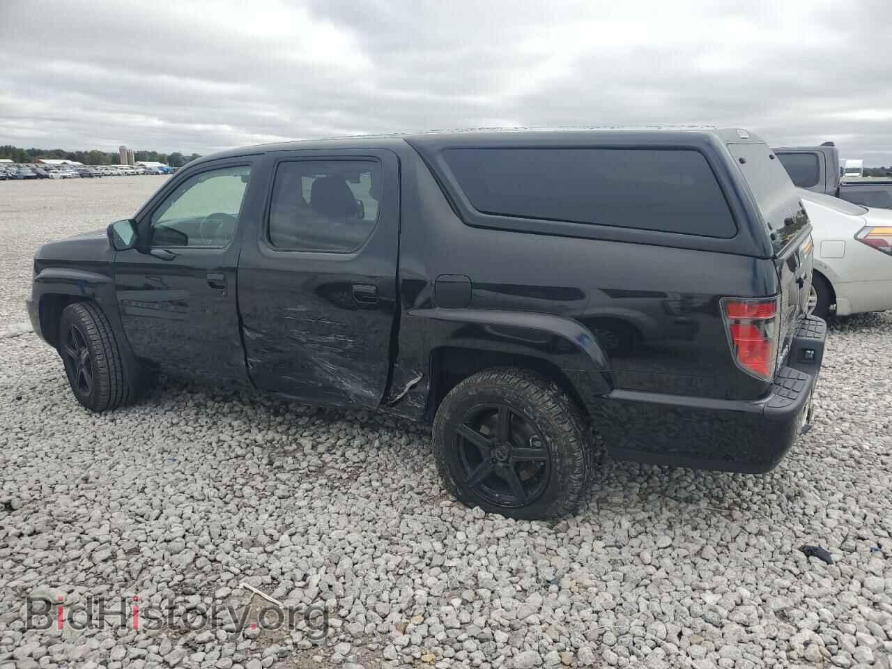 2013 HONDA RIDGELINE - VIN: 5FPYK1F51DB005678 - Фото 2