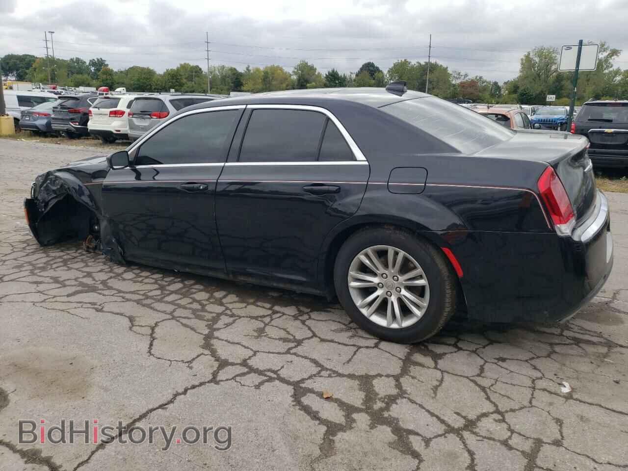 2016 CHRYSLER 300 - VIN: 2C3CCAAG0GH243971 - Фото 2