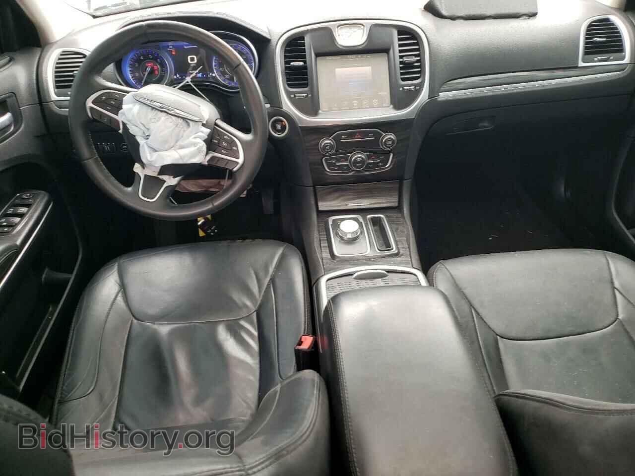 2016 CHRYSLER 300 - VIN: 2C3CCAAG0GH243971 - Фото 8