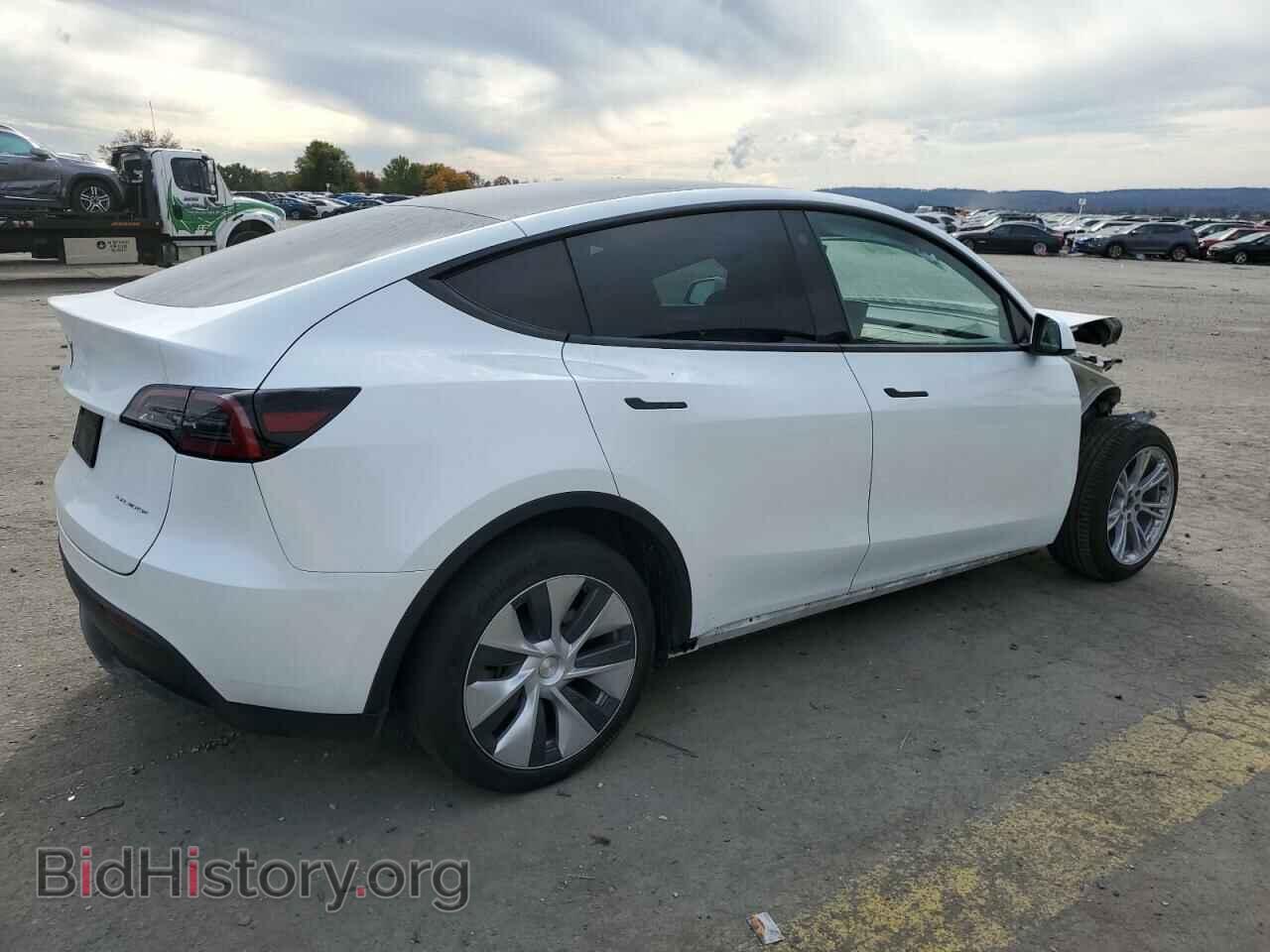 2023 TESLA MODEL Y - VIN: 7SAYGDEE4PF606989 - Photo 3