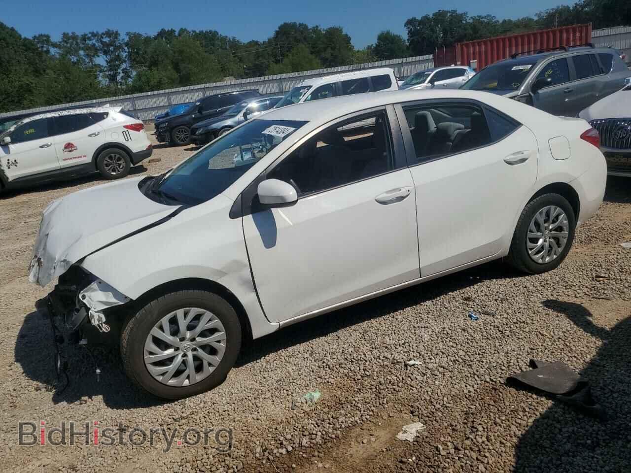 Photo 5YFBURHEXJP804301 - TOYOTA COROLLA 2018