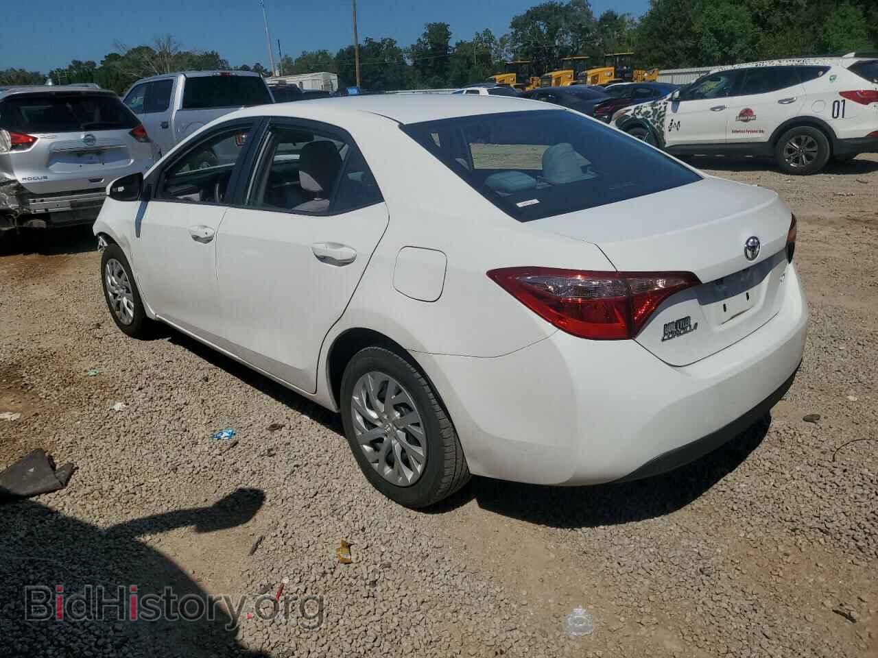 2018 TOYOTA COROLLA - VIN: 5YFBURHEXJP804301 - Фото 2