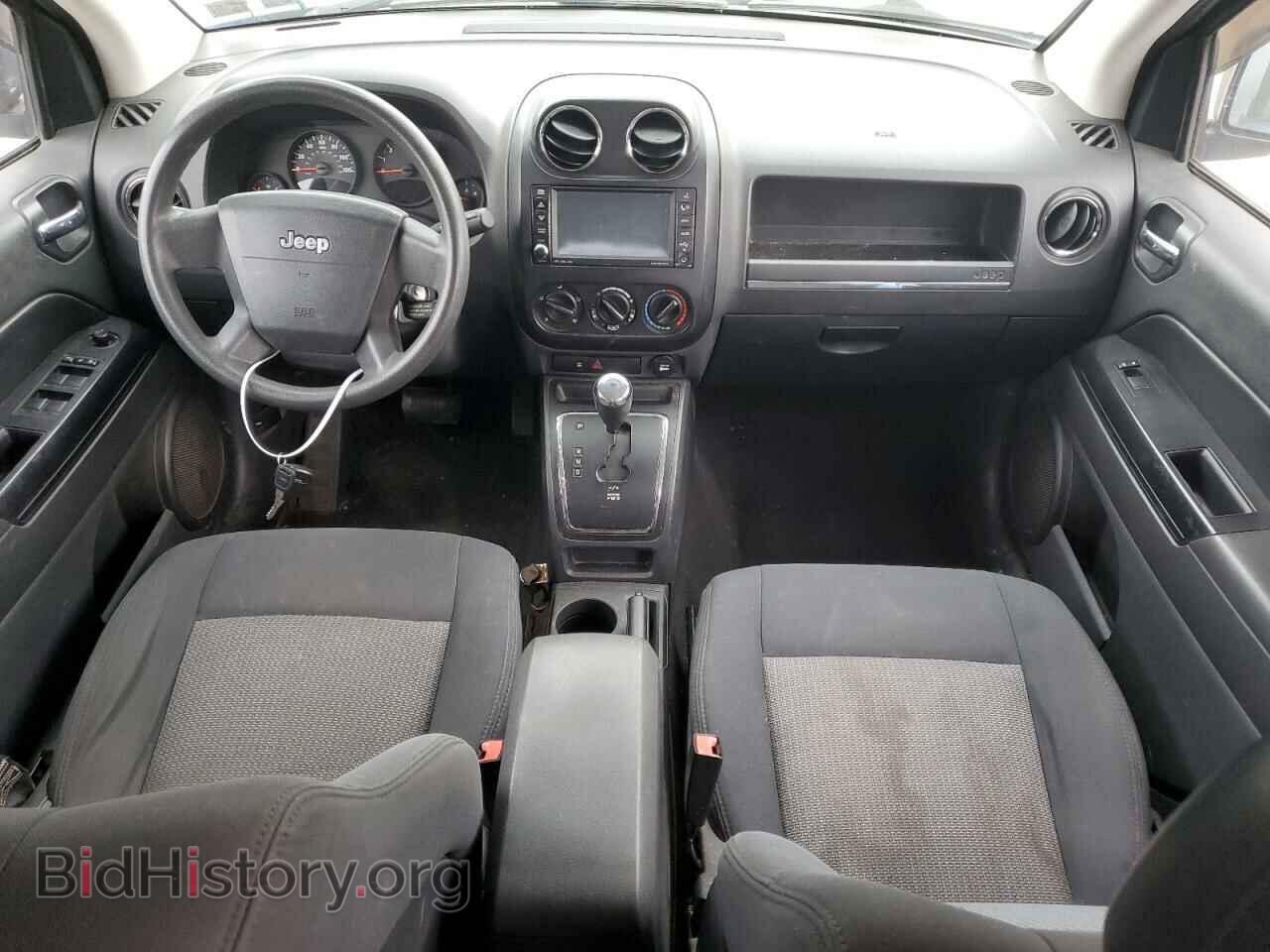 2009 JEEP COMPASS - VIN: 1J4FF47B29D205892 - Фото 8