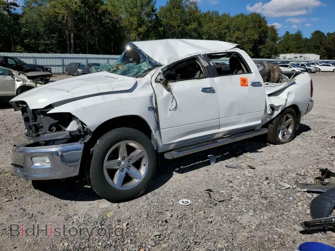 Photo 1D7RV1CT1BS571109 - DODGE All Models 2011