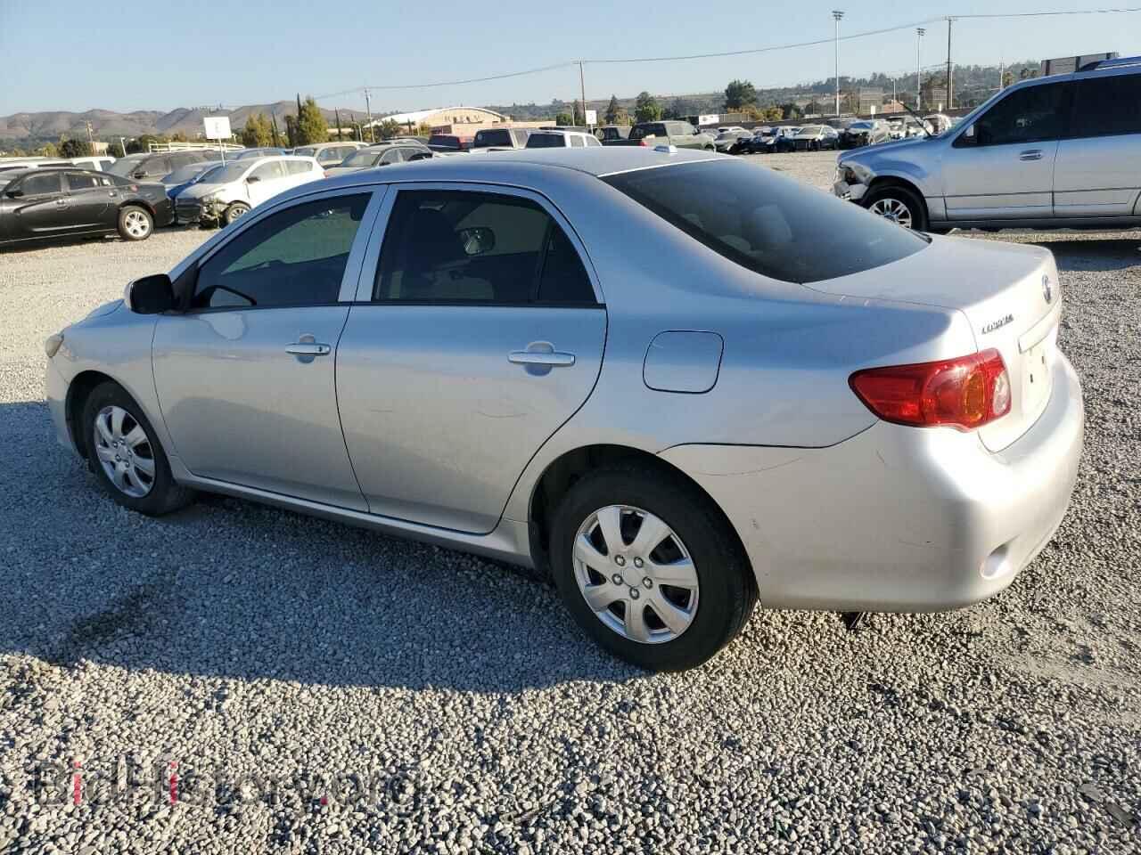 2009 TOYOTA COROLLA - VIN: JTDBL40E899093264 - Фото 2